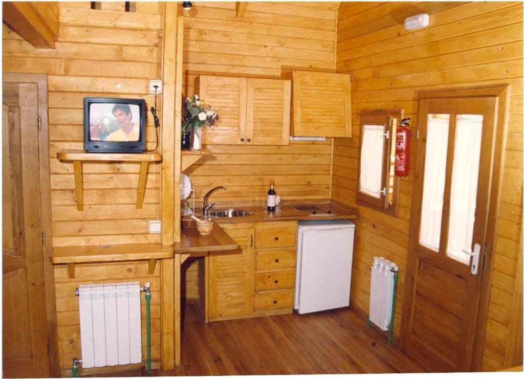 Camping Rural Llanos De Arance Coto Ríos Room photo