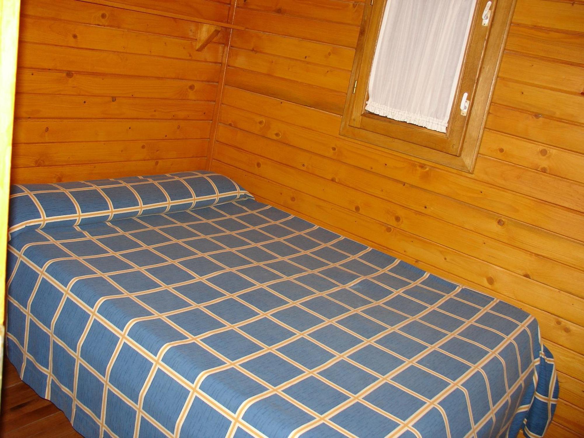 Camping Rural Llanos De Arance Coto Ríos Exterior photo