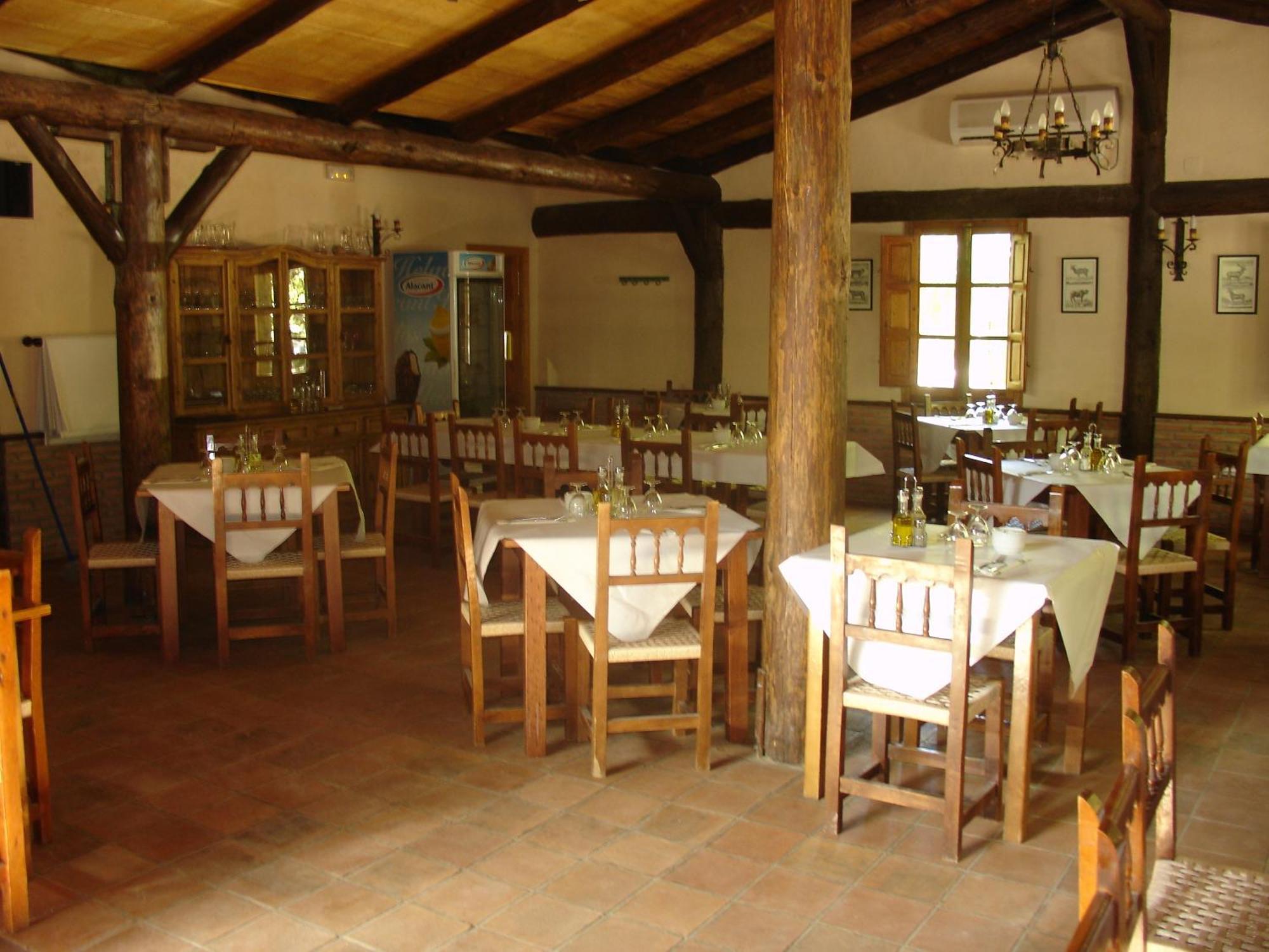 Camping Rural Llanos De Arance Coto Ríos Exterior photo