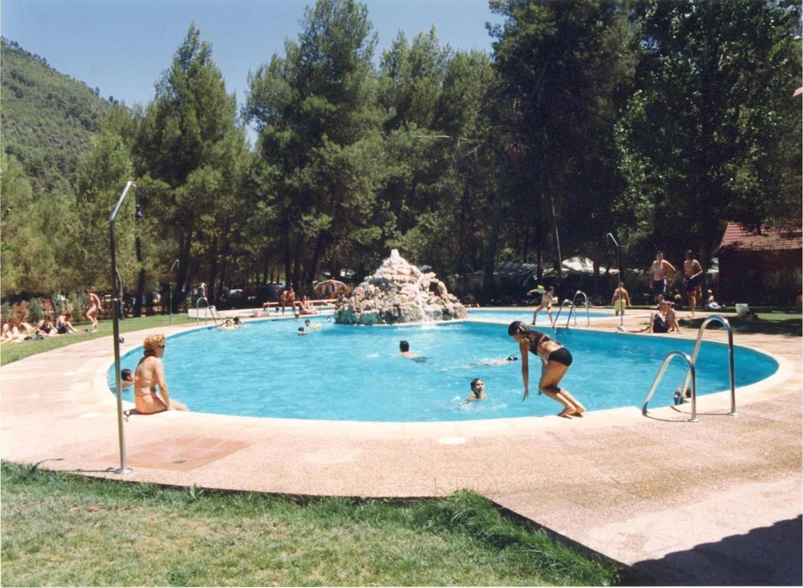 Camping Rural Llanos De Arance Coto Ríos Exterior photo